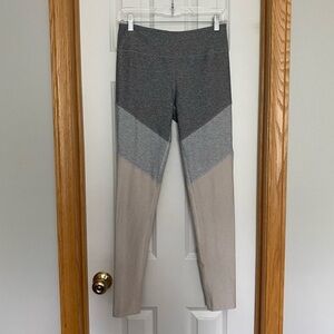 Outdoor Voices Grey Colorblocked Full Length Leggings Size Medium